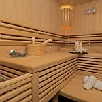 Βίλα Luxury Happiness Private Pool, Jacuzzi, Sauna & Gym Near The *