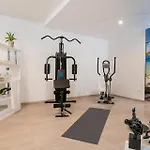 Luxury Happiness Private Pool, Jacuzzi, Sauna & Gym Near The Βίλα Stanici