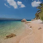 Luxury Happiness Private Pool, Jacuzzi, Sauna & Gym Near The Stanici