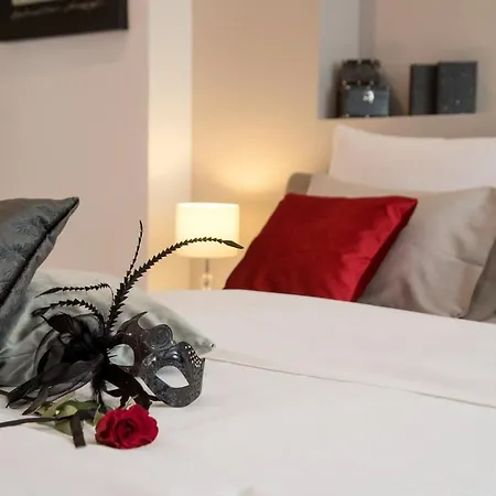 Luxury Happiness Private Pool, Jacuzzi, Sauna & Gym Near The * Stanici