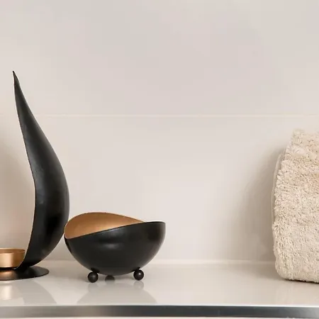 Luxury Happiness Private Pool, Jacuzzi, Sauna & Gym Near The Villa *